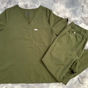 Figs Olive Green Track Pants & Joggers